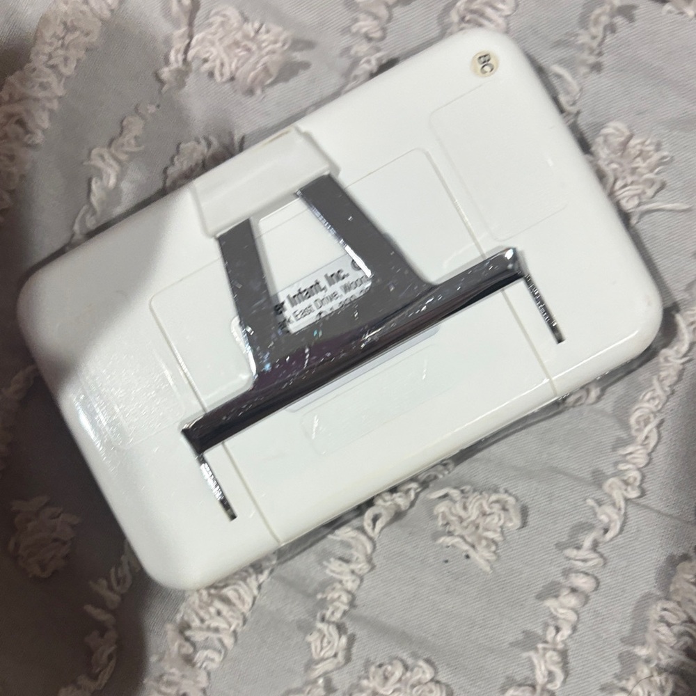 Summer Infant Baby Monitor w/ Camera & Screen Night Vision Portable Parent Unit - Picture 10 of 11